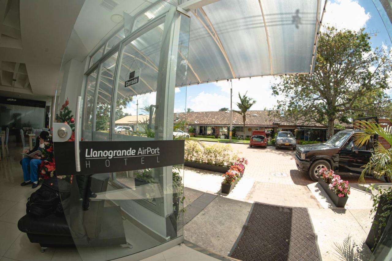 Llanogrande Airport By Bernalo Hotels Rionegro Kültér fotó