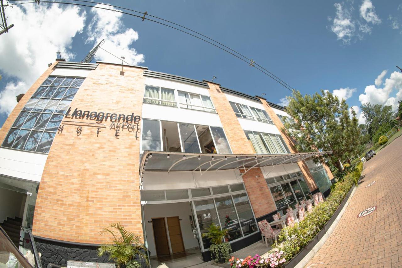 Llanogrande Airport By Bernalo Hotels Rionegro Kültér fotó